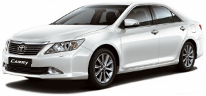 sewa mobil toyota_camry_730_auto